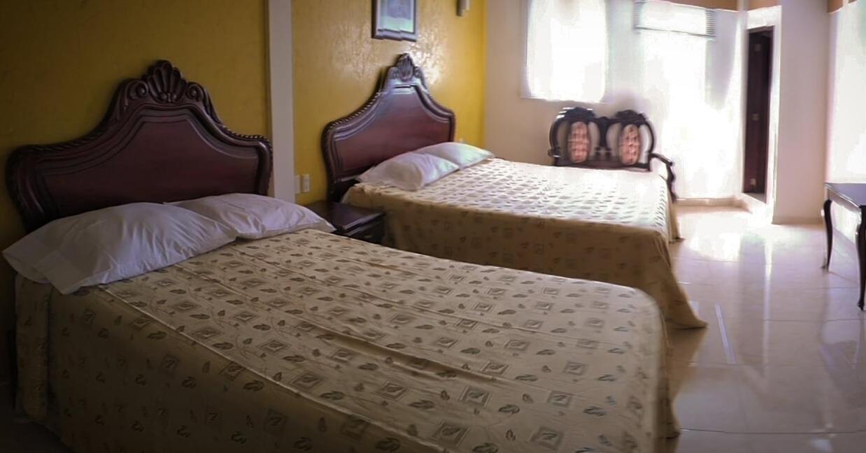 Hotel Maria Esther Perote Екстер'єр фото
